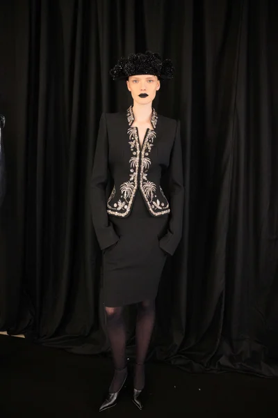 Look 9